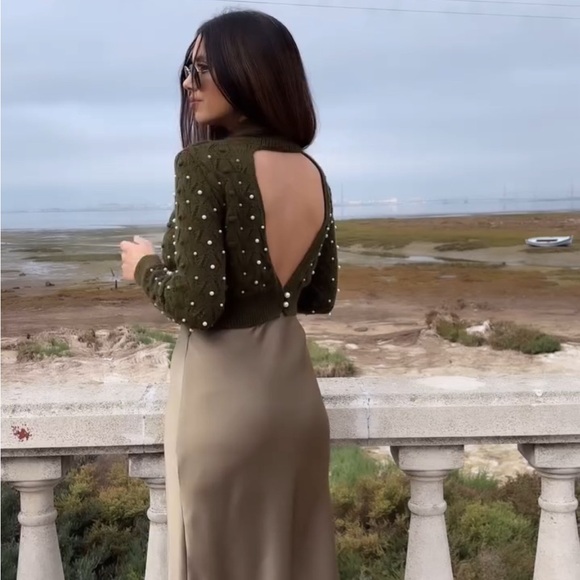 Zara GREEN OPEN BACK KNIT SWEATER WITH PEARLS - Picture 1 of 11